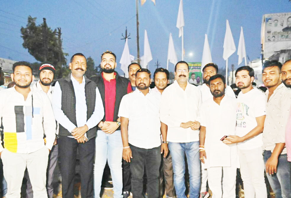 सतनाम संदेश देने निकाली भव्य शोभायात्रा