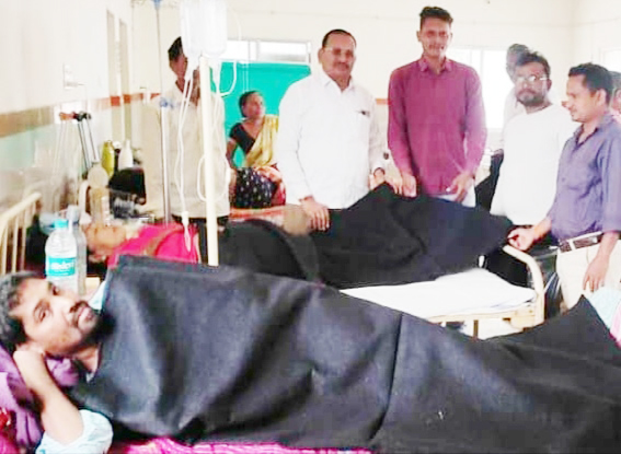 प्रदेश साहू संघ युवा प्रकोष्ठ ने जरुरतमंदों को बांटे कंबल 