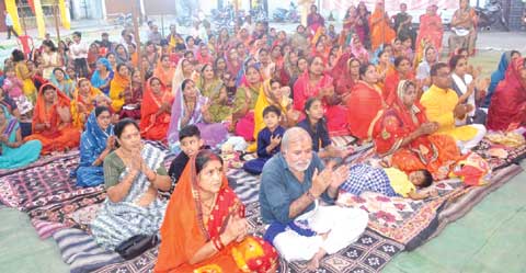 जो रूद्राक्ष धारण करते हैं वो शिव लोक को प्राप्त होते हैं-मधुर