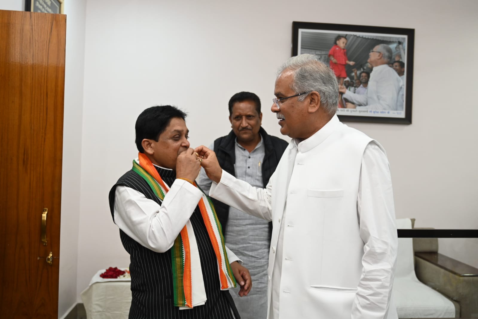 बघेल ने डहरिया को दी जन्मदिन की बधाई