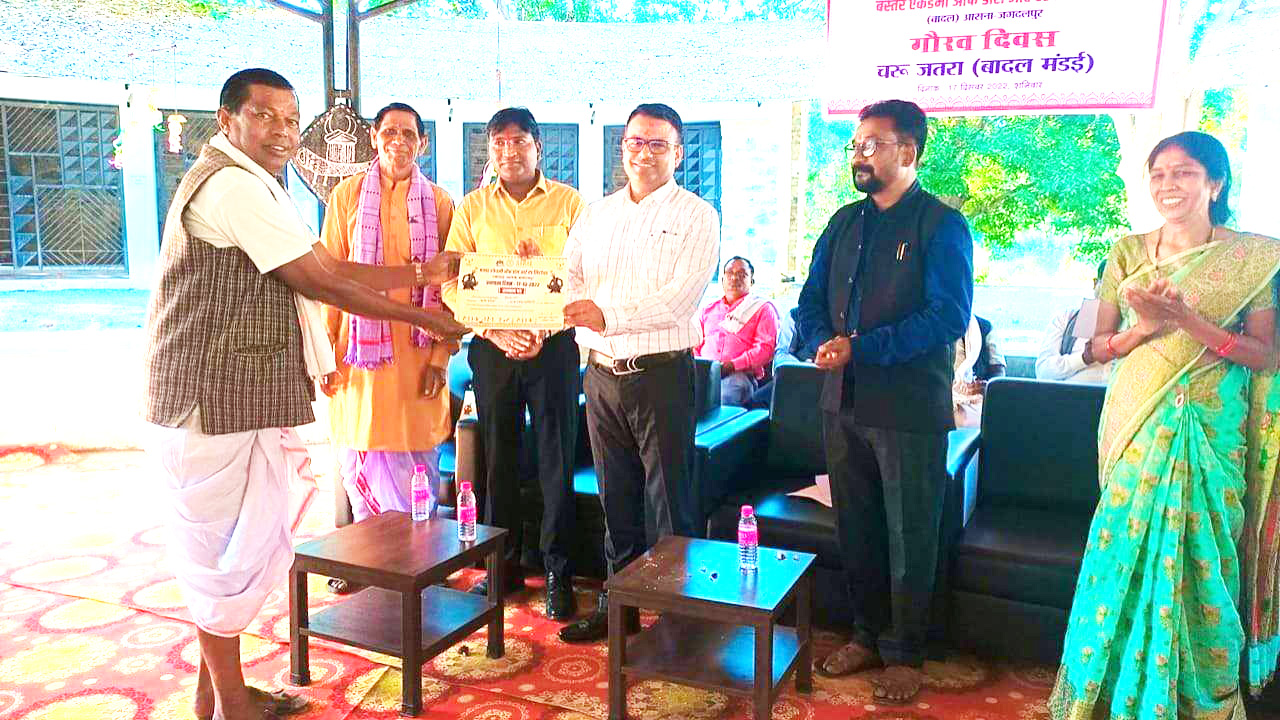 बादल आसना में माता सेवा का आयोजन