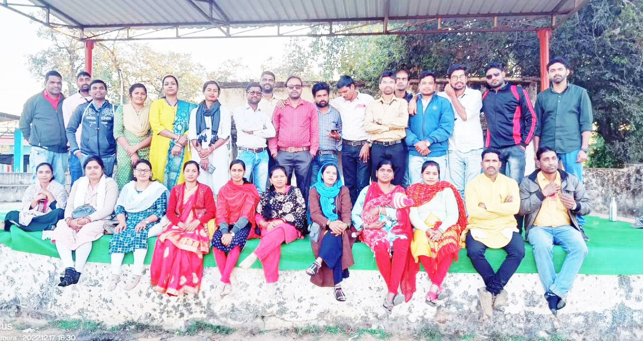 4 साल बाद भी विद्या मितानों की नहीं हुई मांग पूरी, आंदोलन की बनी रणनीति