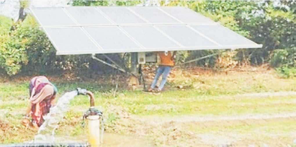 क्रेडा पोर्टल बंद, आवेदन अपलोड करने किसान लगा रहे चक्कर