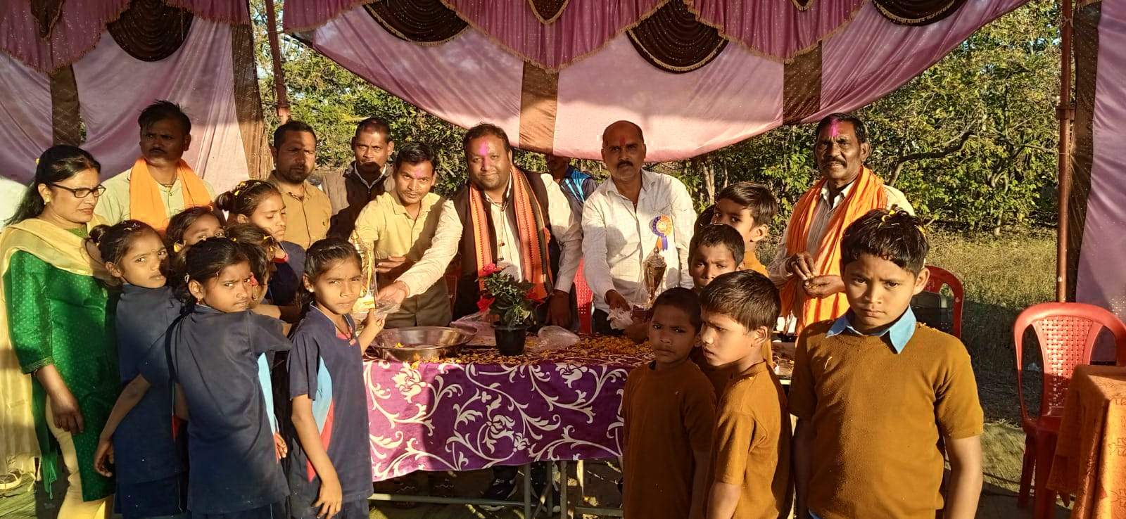 शिक्षकों ने युवाओं को हराकर मारी बाजी