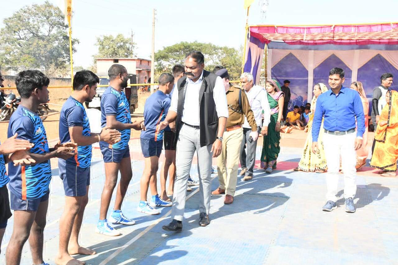 कबड्डी स्पर्धा के प्रथम दिवस  50 टीमों ने लिया हिस्सा