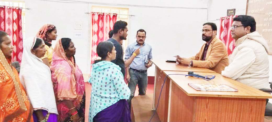 नगर निगम के जन चौपाल में  एक आवेदन निराकृत  राशन कार्ड, आवास समेत 5 आवेदन मिले