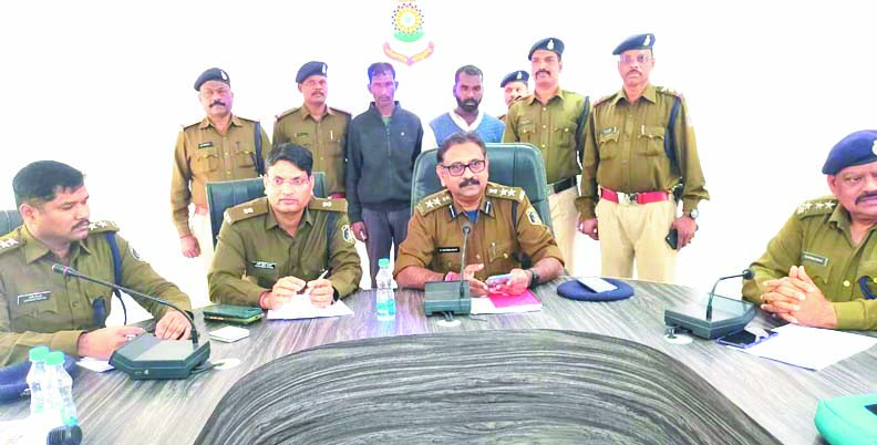 सुपारी लेकर दंपत्ति की हत्या, आरोपी बंदी