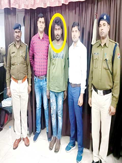 ऑपरेशन अमानत में ट्रेन में मिला बैग यात्री को लौटाया