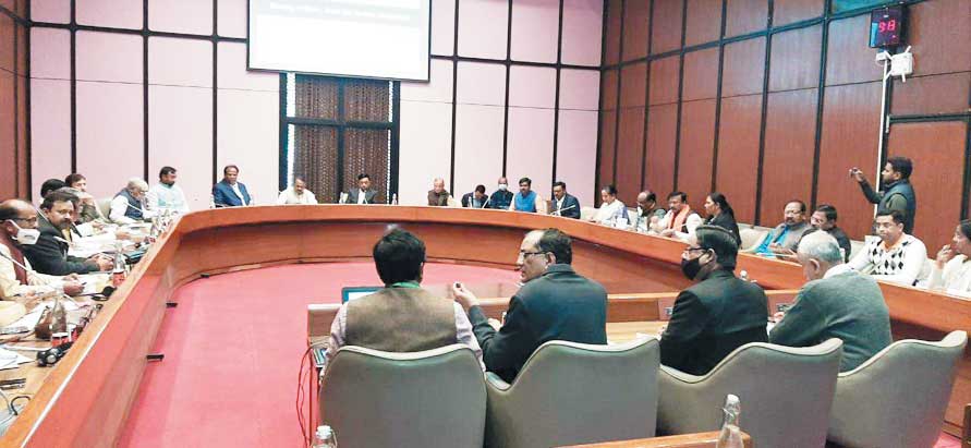 एमएसएमई मंत्रालय द्वारा नई दिल्ली में जनजाति संसद सदस्यों की बैठक