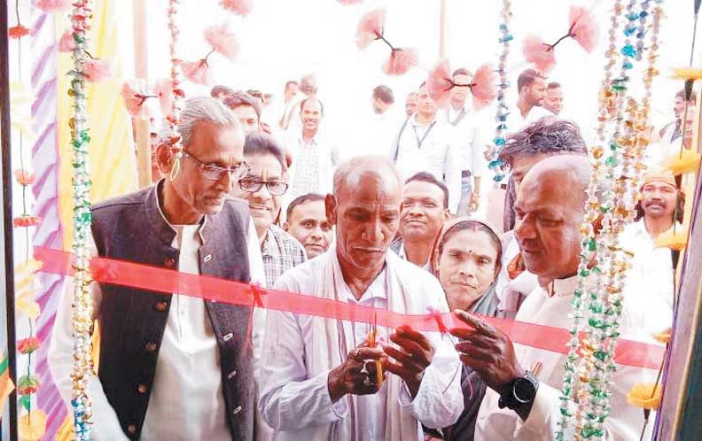 मंडावी ने नवीन वितरण केंद्र का किया उद्घाटन