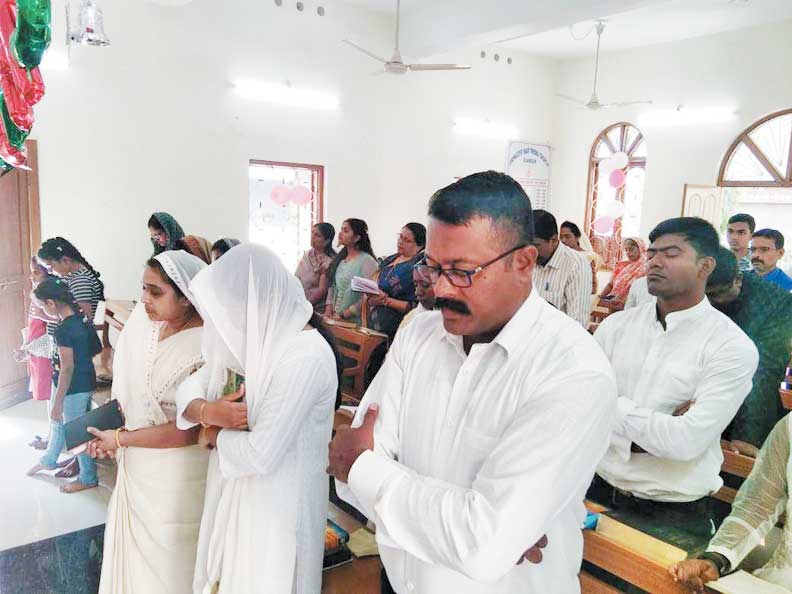 फादर-पास्टरों ने कहा प्रभु यीशु ही जीवन का सत्य