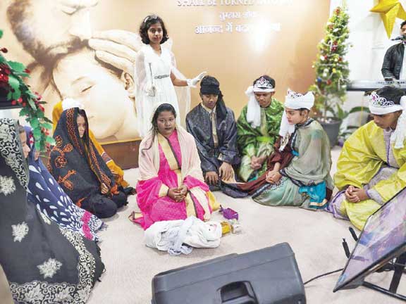 क्रिसमस पर यीशु बुलाता है का भावपूर्ण आयोजन