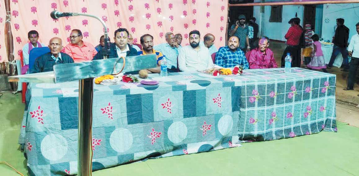 गुरु घासीदास जयंती समारोह में शामिल हुए डोमेश्वरी और भावेश