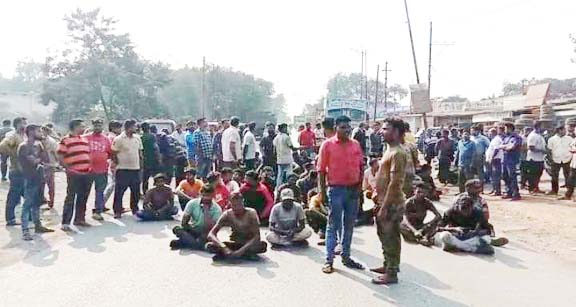 वाहन की चपेट में 1 मौत, 1 घायल