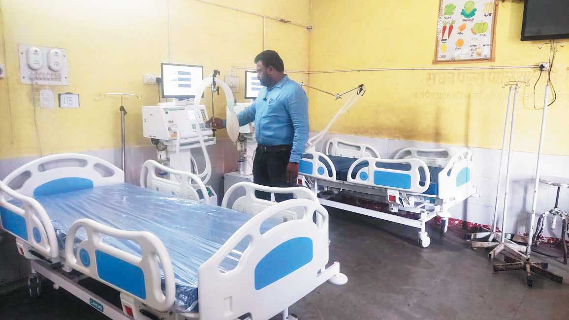 कोविड के नए वैरिएंट से निटपने जिला अस्पताल में मॉकड्रिल