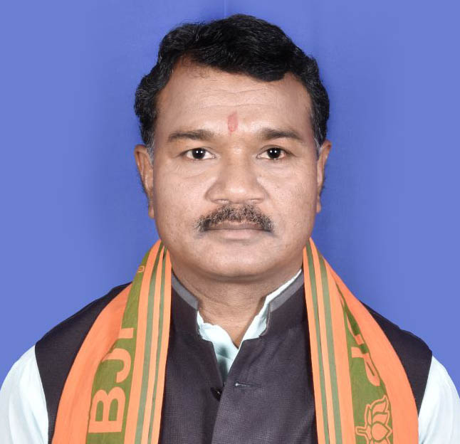 धर्मांतरण के खेल पर विधायक चिंतामणि चिंतित क्यों नहीं- पैकरा