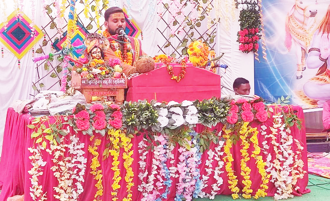 खुद के लिए नहीं बल्कि दूसरों के लिए जिएं- हुमेंद्र गिरी गोस्वामी खुद के लिए नहीं बल्कि दूसरों के लिए जिएं- हुमेंद्र गिरी गोस्वामी