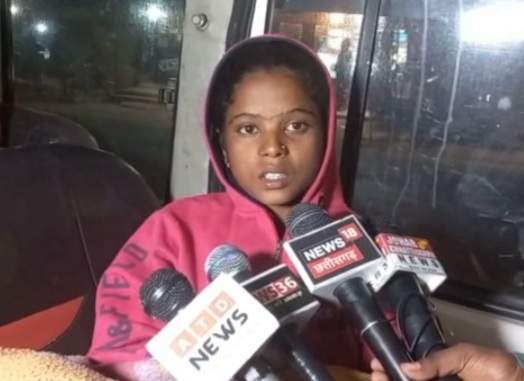 दूध का पैसा नहीं चुकाने  पर गर्भवती सहित परिवार  को पीटा, गर्भपात