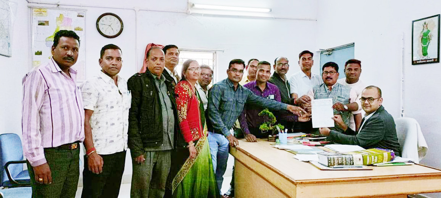 तहसील साहू संघ डोंगरगांव ने विस में प्रस्तावित विधेयक का किया समर्थन तहसील साहू संघ डोंगरगांव ने विस में प्रस्तावित विधेयक का किया समर्थन