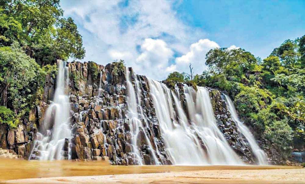 रमदहा जलप्रपात को पर्यटन हेतु विकसित करने 2 करोड़ से अधिक की राशि आबंटित