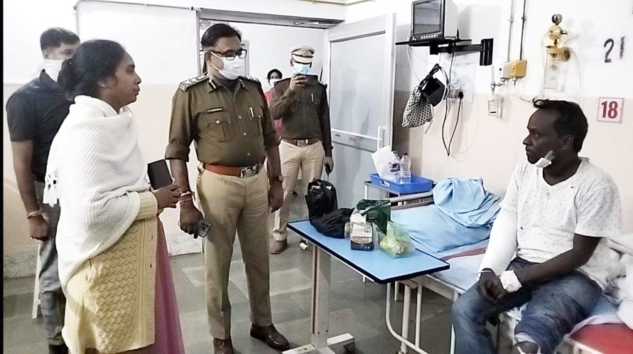 सडक़ हादसे में 4 मौतें, घटनास्थल का एसपी ने किया निरीक्षण