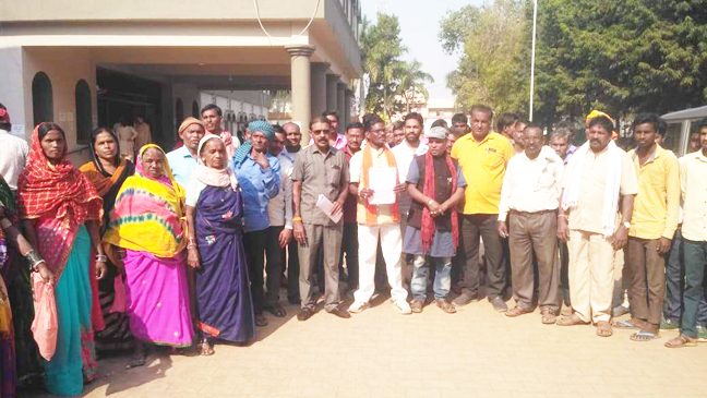 नाली नहीं बनी तो फोरलेन के काम को रोकने की चेतावनी