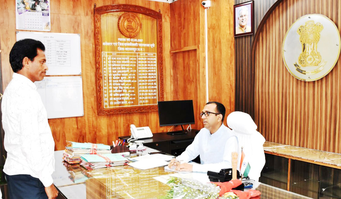 जनदर्शन में आर्थिक सहायता एवं पैतिृक भूमि अभिलेख में त्रुटि सुधार संबंधी मिले आवेदन जनदर्शन में आर्थिक सहायता एवं पैतिृक भूमि अभिलेख में त्रुटि सुधार संबंधी मिले आवेदन
