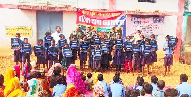 एसपी अंकिता शर्मा ने बच्चों को किया वादा निभाया