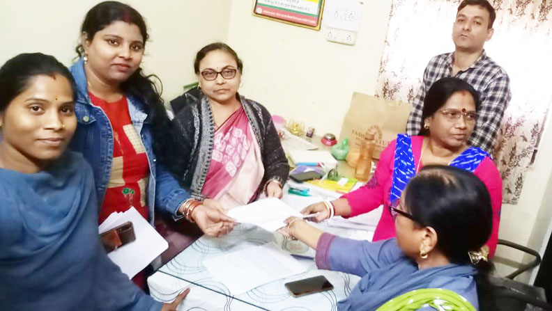 आंगनबाड़ी कार्यकर्ताओं ने 6 सूत्रीय मांगों को लेकर सौंपा ज्ञापन आंगनबाड़ी कार्यकर्ताओं ने 6 सूत्रीय मांगों को लेकर सौंपा ज्ञापन