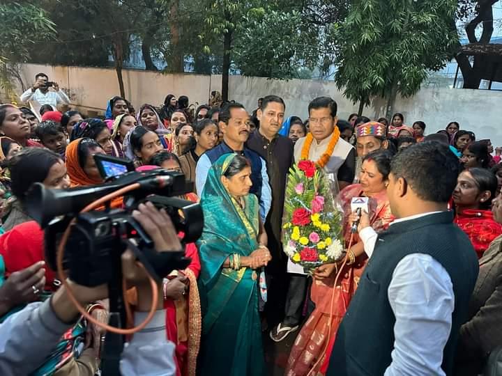 बिलासपुर के सैकड़ों ने किया कांग्रेस प्रवेश