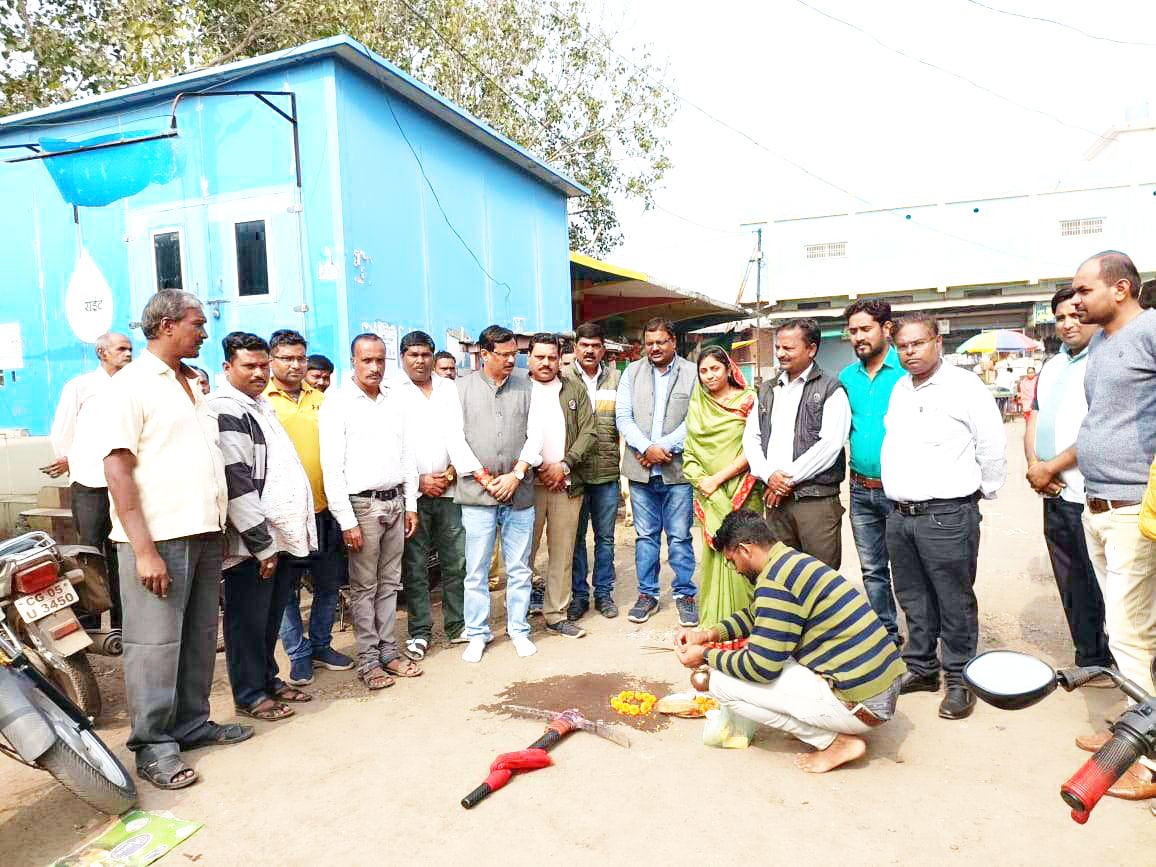 नपं अध्यक्ष ने किया विकास कार्यों का भूमिपूजन