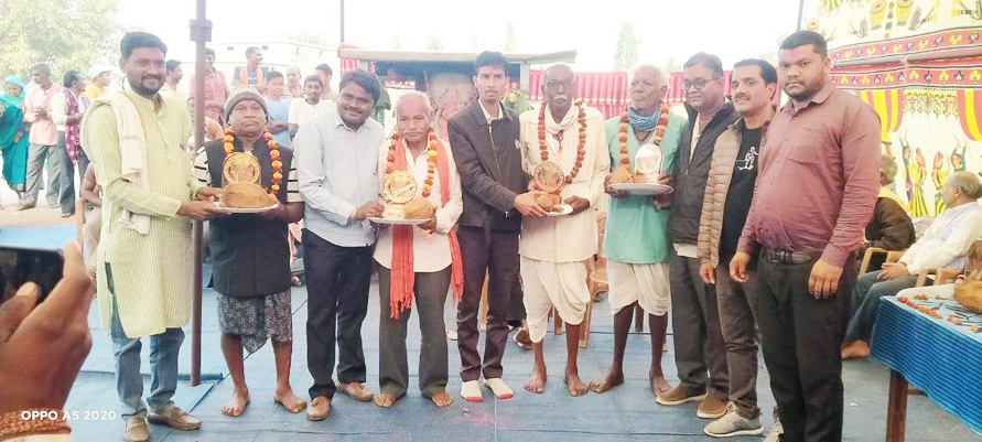 ढोडिय़ा में मनाया गया शाकंभरी जयंती ढोडिय़ा में मनाया गया शाकंभरी जयंती
