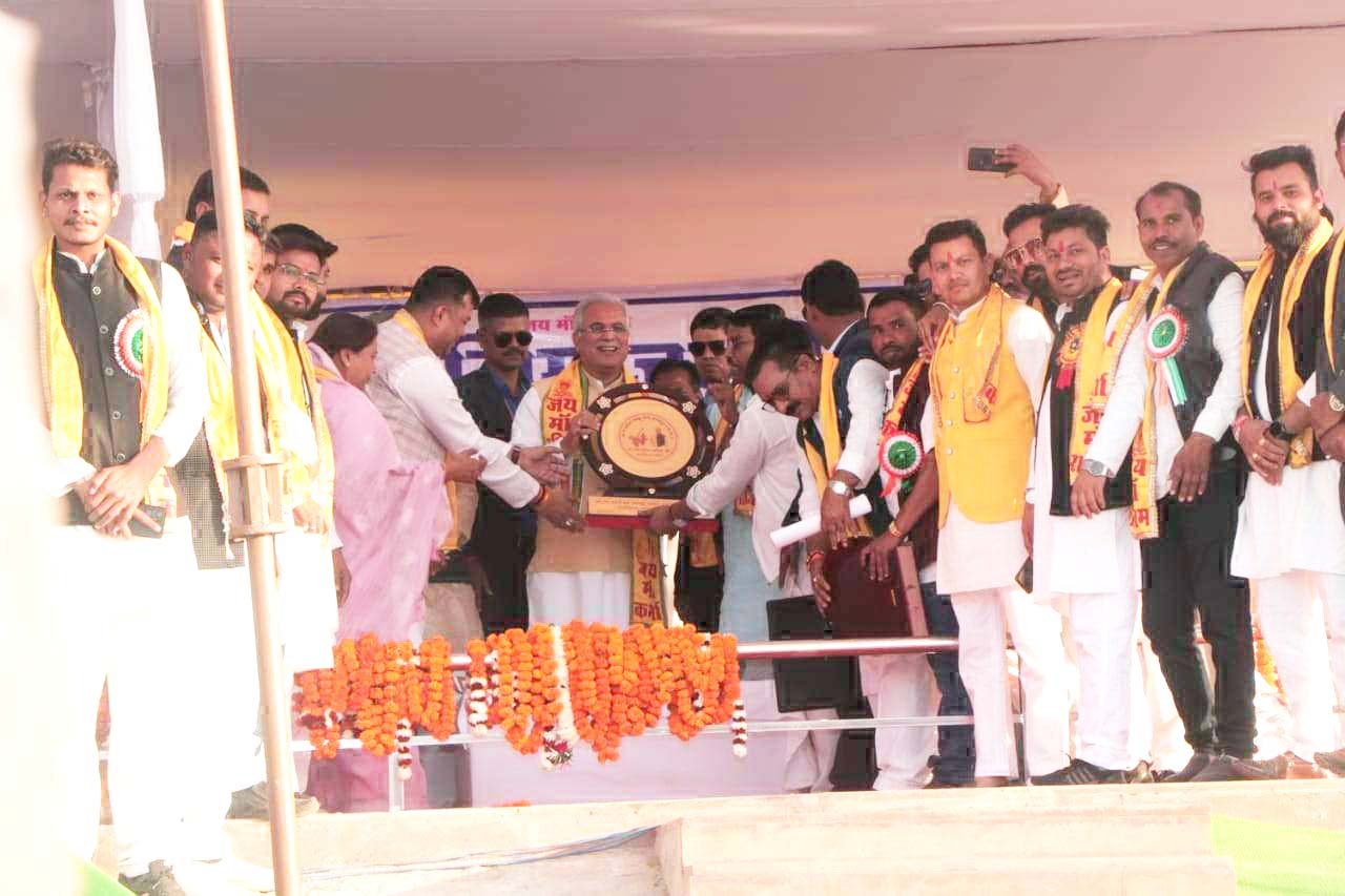 राजिम भक्तिन माता के सन्देश को जीवन में उतारें- भूपेश राजिम भक्तिन माता के सन्देश को जीवन में उतारें- भूपेश