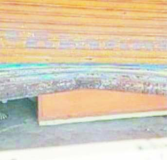 दुकान का शटर उखाडक़र  नगदी, सीसीटीवी कैमरा व अन्य सामान पार
