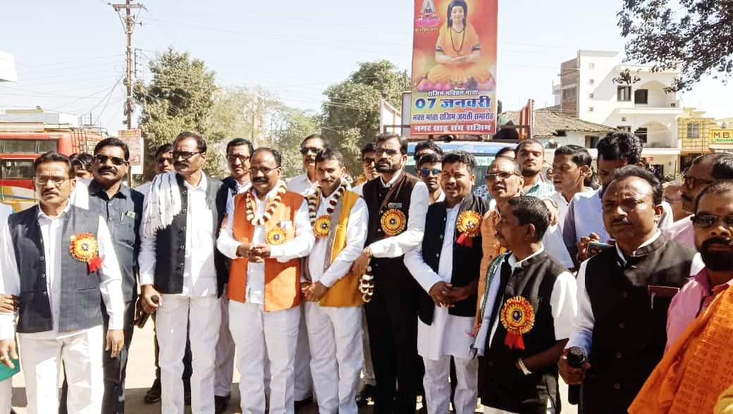 राजिम भक्तिन माता जयंती पर निकाली शोभायात्रा, हजारों हुए शामिल राजिम भक्तिन माता जयंती पर निकाली शोभायात्रा, हजारों हुए शामिल