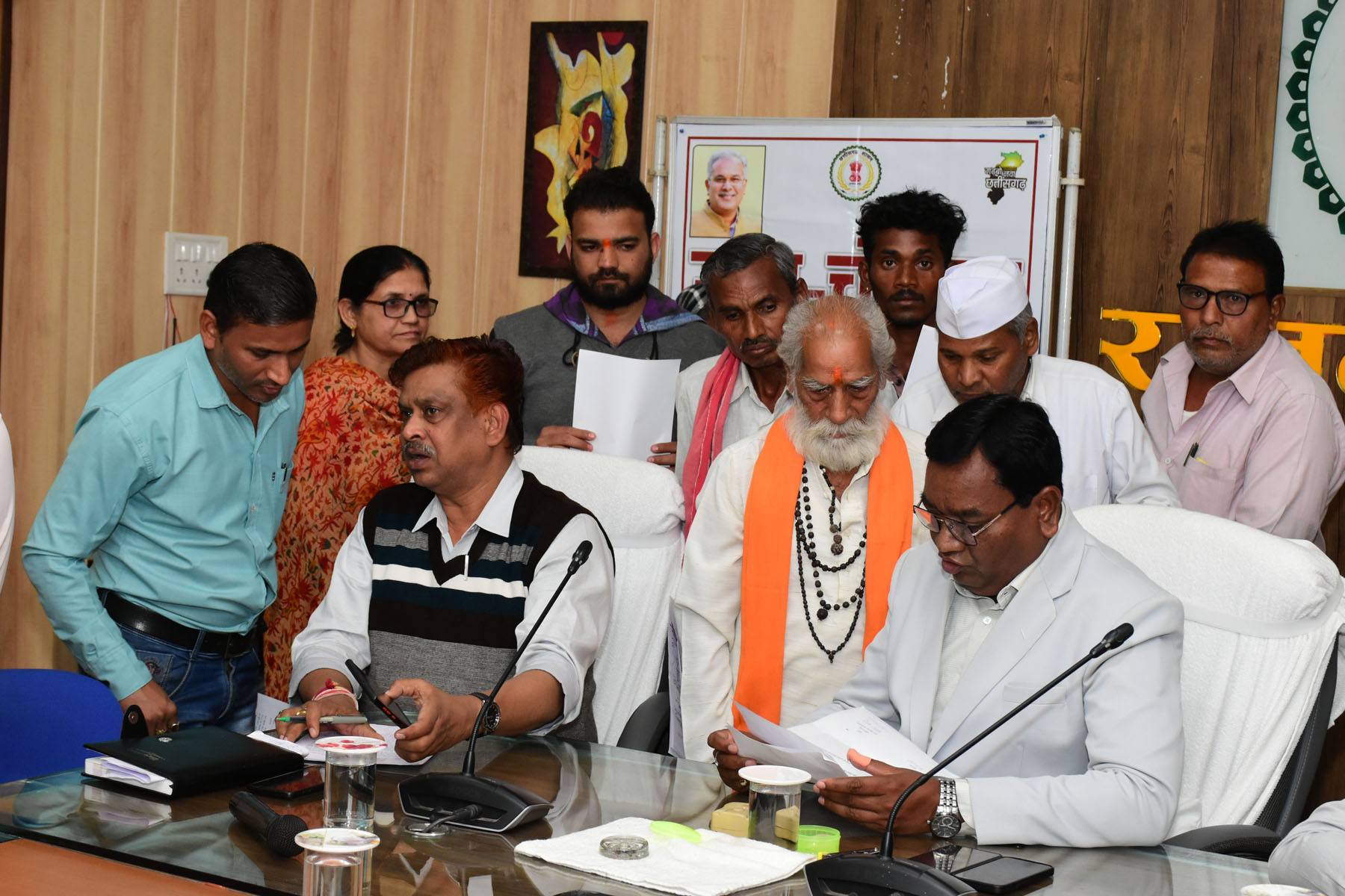 जन चौपाल में मिले 32 आवेदन