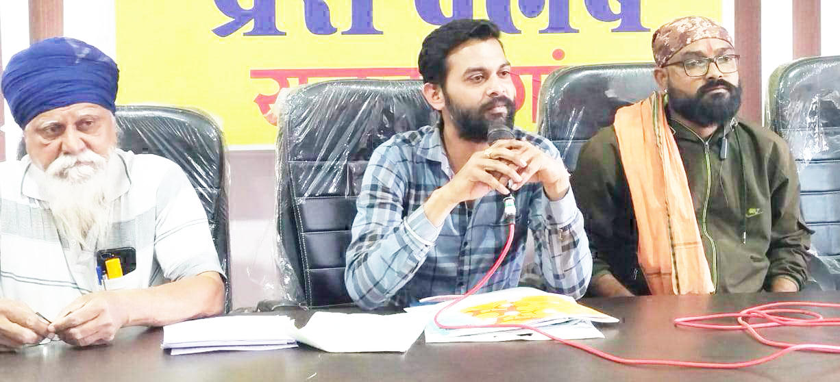 इलाज में लापरवाही बरतने का चिकित्सक पर आरोप इलाज में लापरवाही बरतने का चिकित्सक पर आरोप