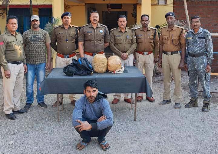 ओडिशा से ट्रेन में गांजा लाया जगदलपुर, यूपी का युवक बंदी
