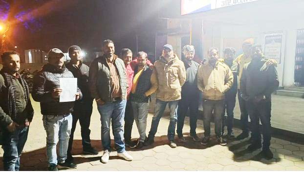 संसदीय सचिव के खिलाफ सार्वजनिक रूप से अभद्र भाषा, कांग्रेसियों में आक्रोश, शिकायत दर्ज