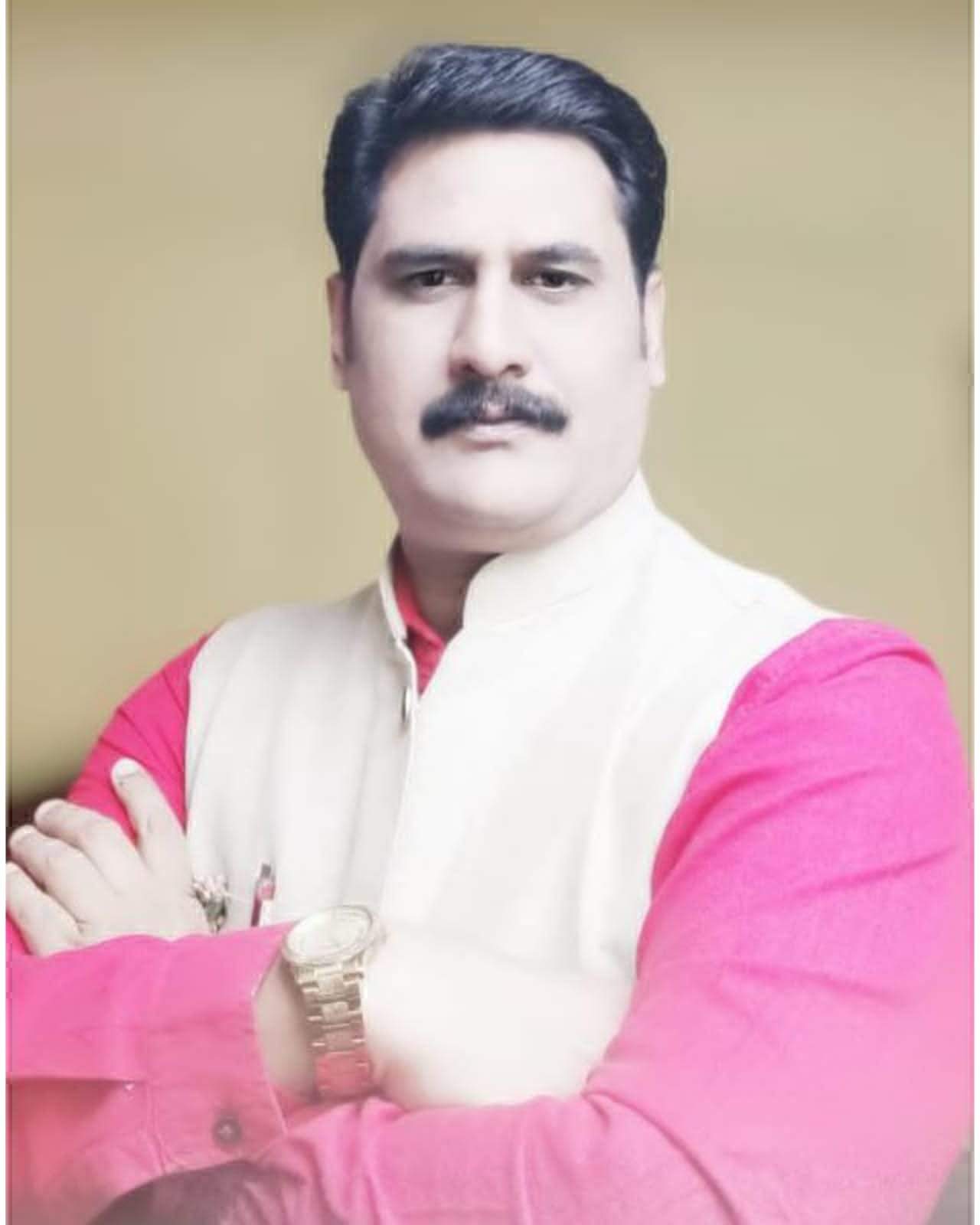 स्वामी विवेकानंद के बताए मार्ग का करें अनुशरण - कमल स्वामी विवेकानंद के बताए मार्ग का करें अनुशरण - कमल