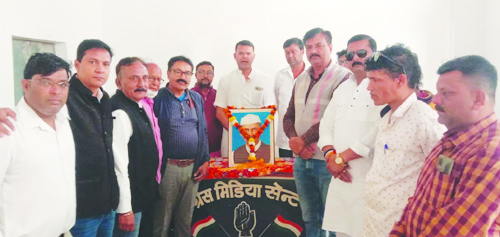 शहर कांग्रेस ने शास्त्री की पुण्यतिथि पर किया स्मरण शहर कांग्रेस ने शास्त्री की पुण्यतिथि पर किया स्मरण
