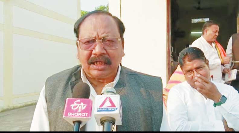 सांसद का बयान, सरकार करवा रही धर्मांतरण इसलिए राज्य गुलाम होने की स्थिति में