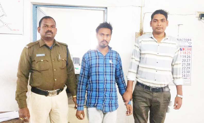 स्कूटी से गांजा तस्करी, युवक पकड़ाया