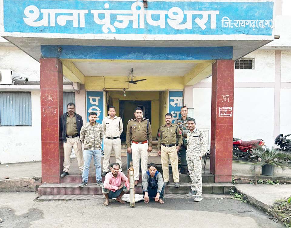 सबमर्सिबल पंप व केबल वायर चोरी के 2 पकड़ाए