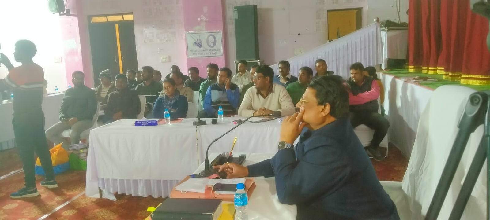 महामाया द्वार व शहर की सडक़ों को लेकर निगम सामान्य सभा में हंगामा