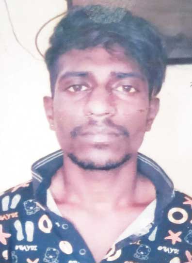 पान ठेला के पास से बाइक पार, गिरफ्तार