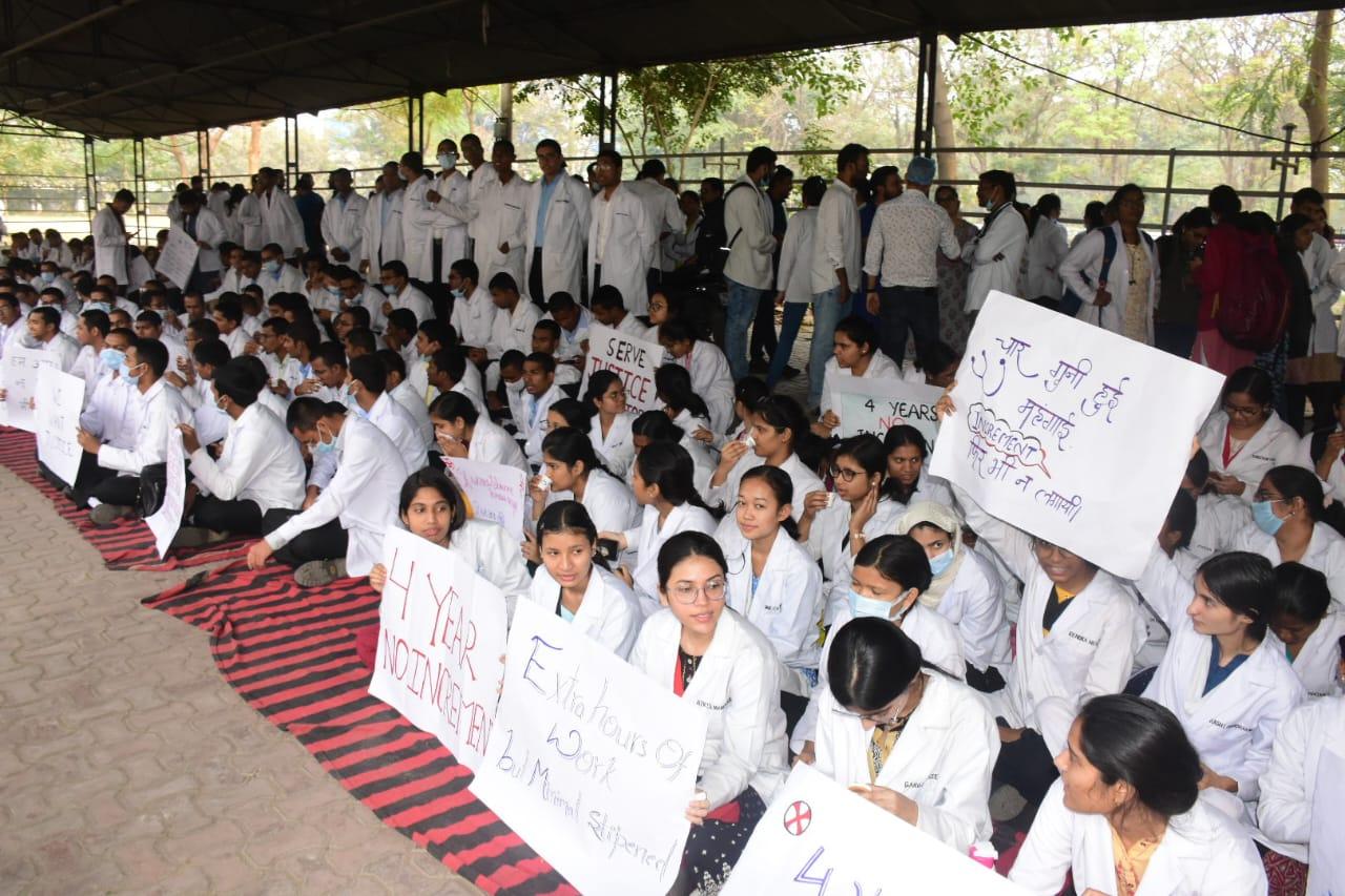 जूडो हड़ताल पर-शौक नहीं मजबूरी है