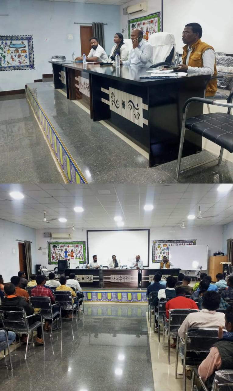 राजीव युवा मितान क्लब के विस समन्वयक ने ली बैठक