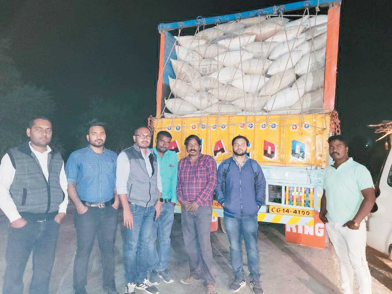 अवैध परिवहन, 535 बोरी धान जब्त अवैध परिवहन, 535 बोरी धान जब्त