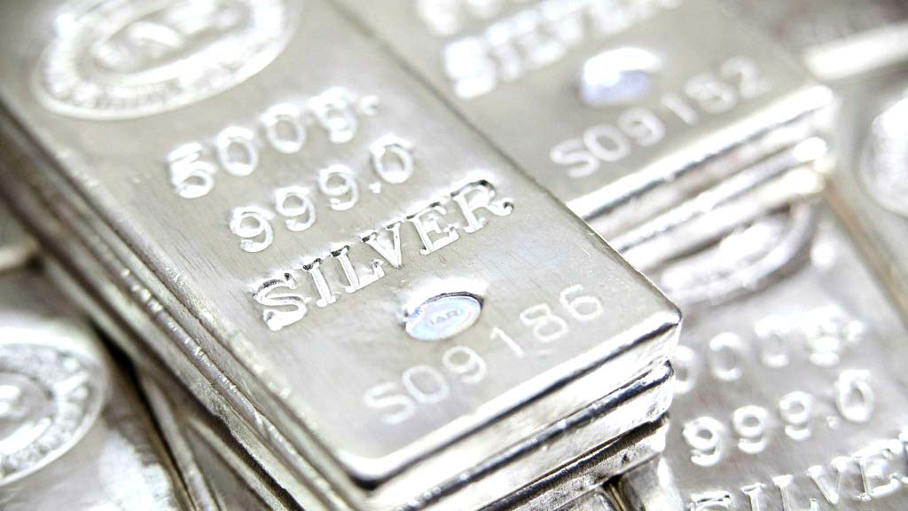 हीराकुंड एक्सप्रेस की एसी बोगी में मिले 65 किलो चांदी के जेवर, यूपी का युवक हिरासत में